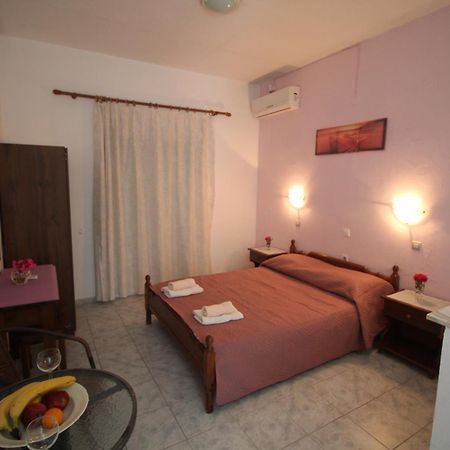 Tony'S Apartments Agios Georgios  Ngoại thất bức ảnh