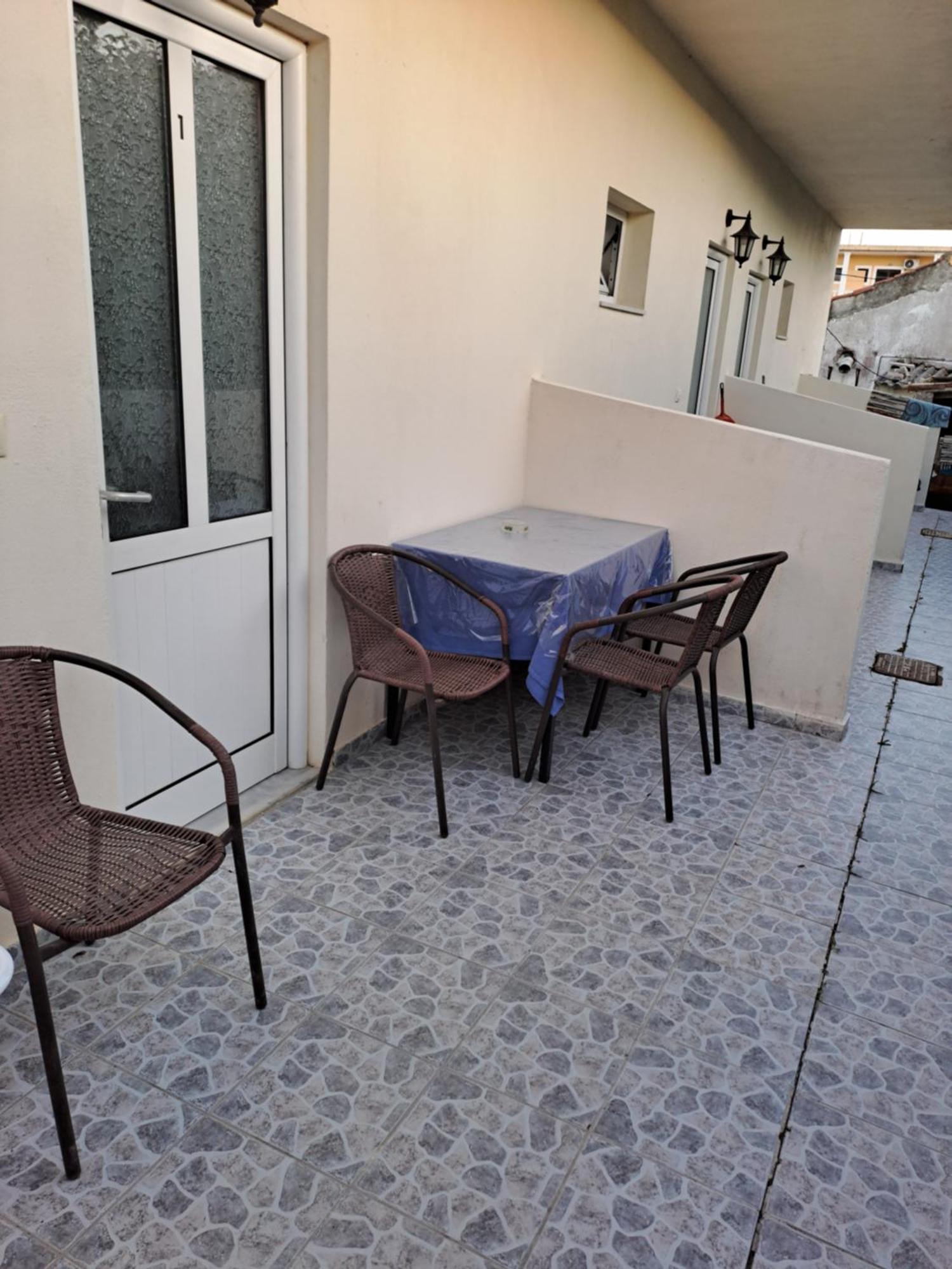 Tony'S Apartments Agios Georgios  Ngoại thất bức ảnh