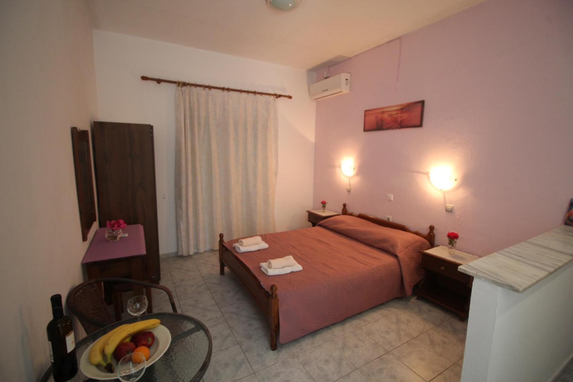 Tony'S Apartments Agios Georgios  Ngoại thất bức ảnh