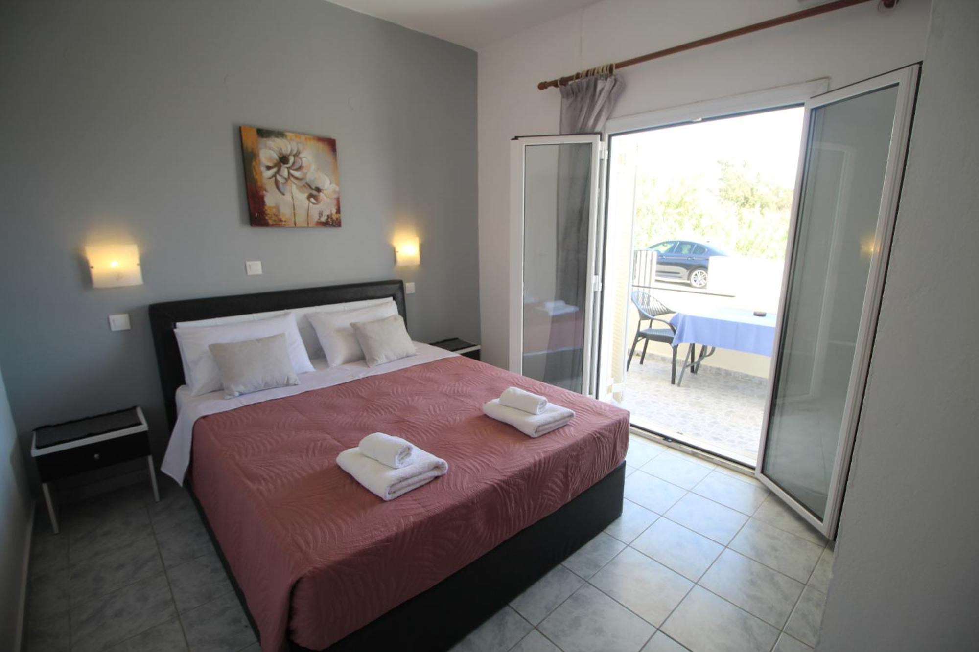Tony'S Apartments Agios Georgios  Ngoại thất bức ảnh