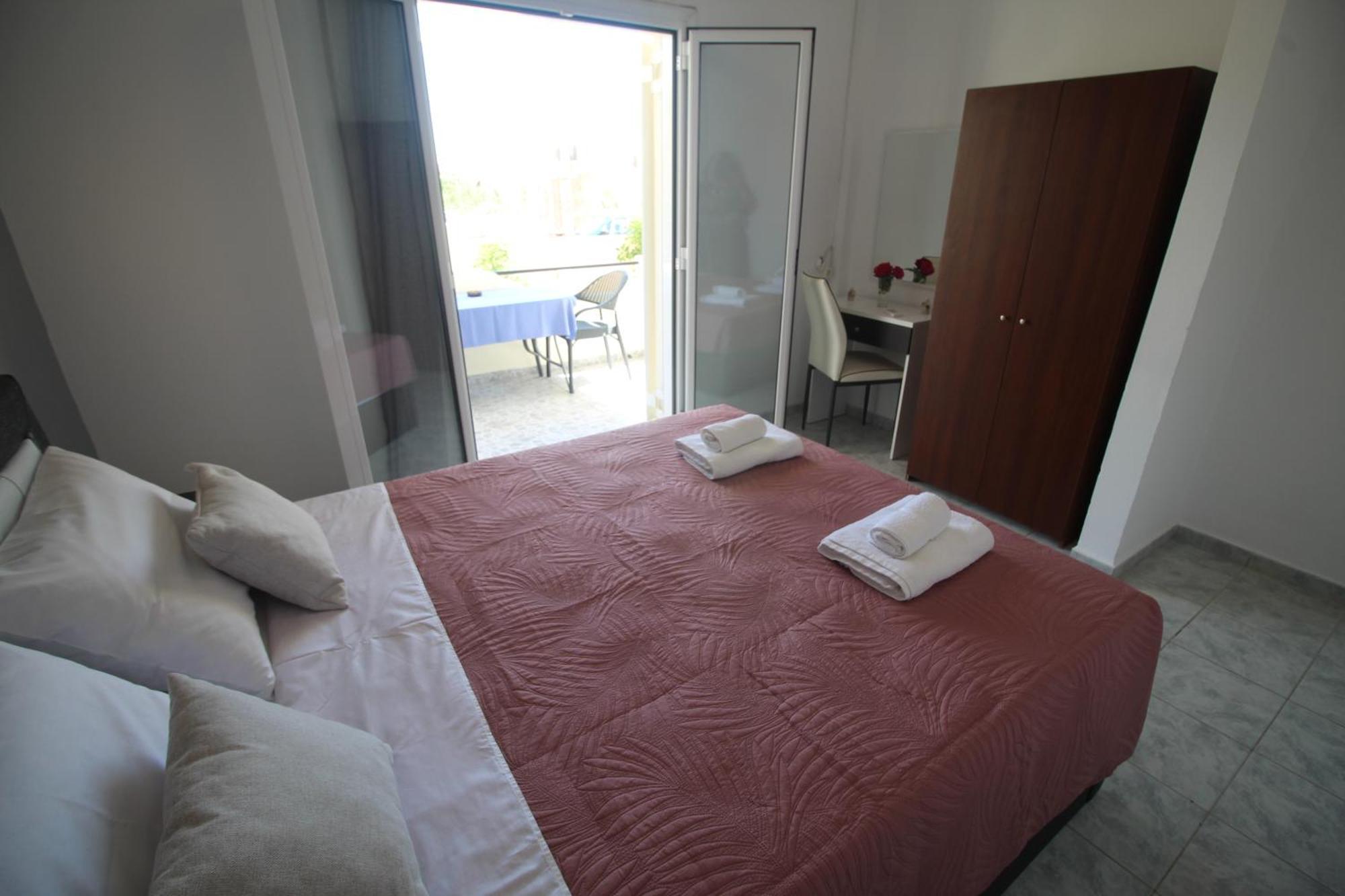 Tony'S Apartments Agios Georgios  Ngoại thất bức ảnh