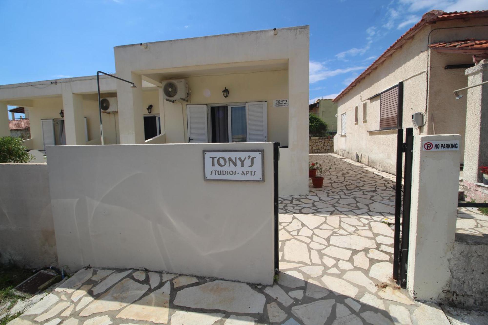 Tony'S Apartments Agios Georgios  Ngoại thất bức ảnh