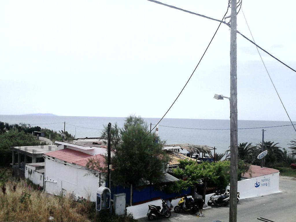 Tony'S Apartments Agios Georgios  Ngoại thất bức ảnh