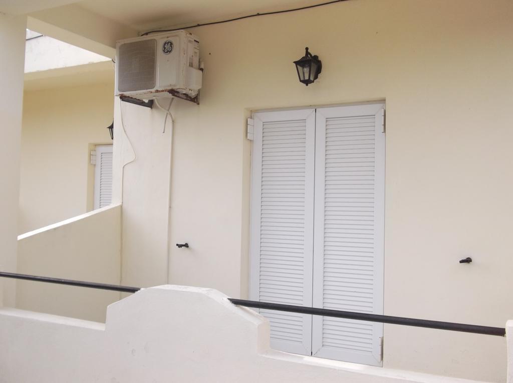 Tony'S Apartments Agios Georgios  Ngoại thất bức ảnh